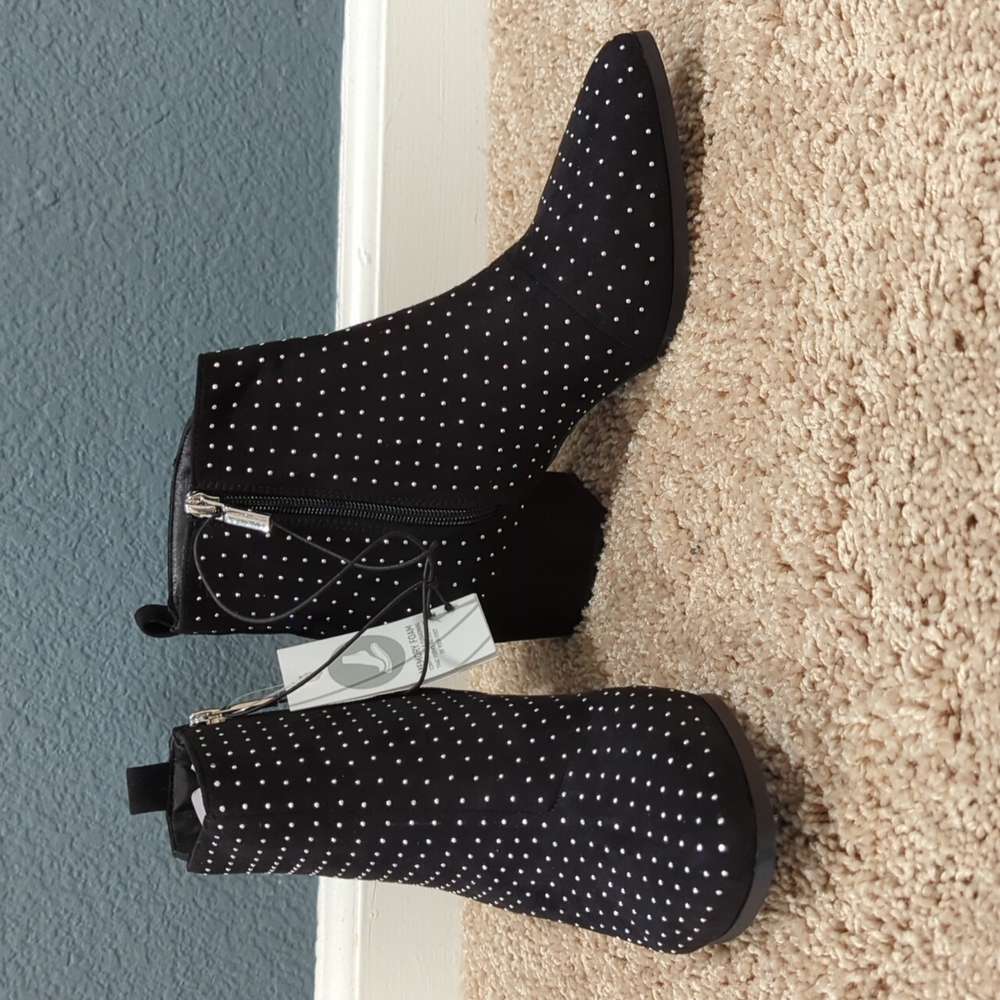 NEW Ankle boots